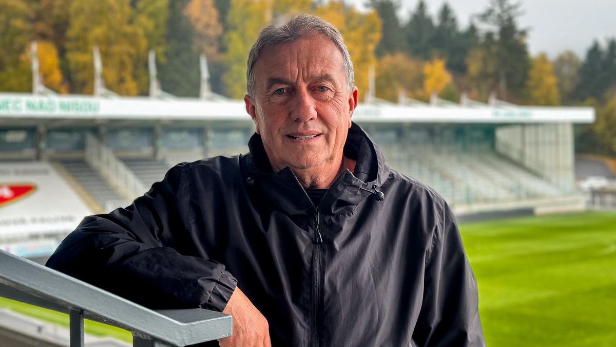 Na Kypru zažil při derby vybuchující auta. Teď se ex-liberecký Koukal těší na podještědskou rivalitu jako Jablonečák